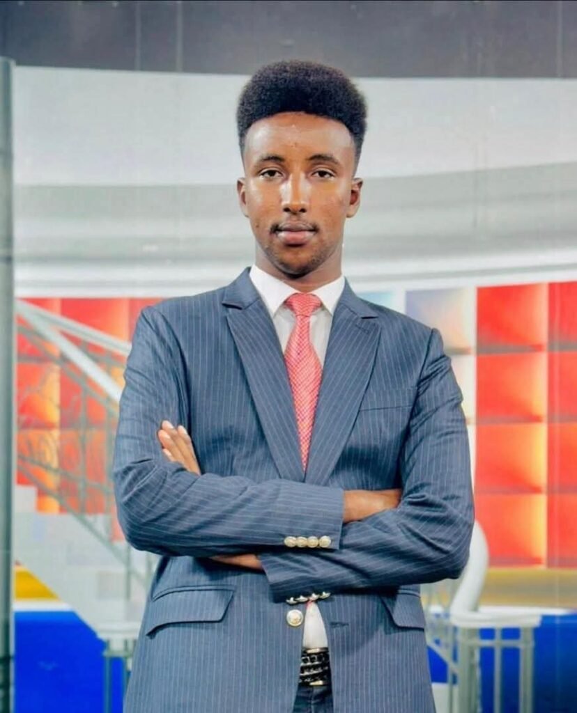 Ra’iisul Wasaare hore Cabdi Faarax Shirdoon Saacid ayaa cambaareeyay afduubka iyo xadgudubka loo geystay wariye Cabdixafiid