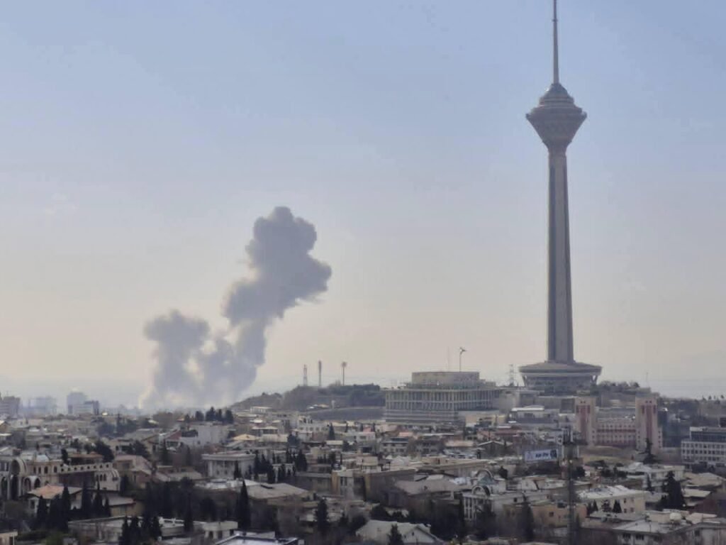 DEG DEG Mareykanka iyo Israal oo hadda duqeynaya Tehran